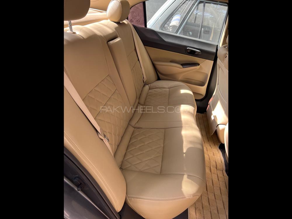 Honda Civic 2011 for Sale in Rawalpindi Honda Civic 2011 for Sale in Rawalpindi Image-16