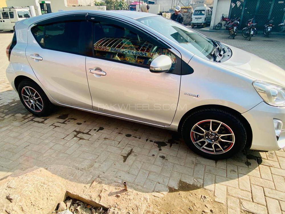 Toyota Aqua 2015 for Sale in Gujrat Toyota Aqua 2015 for Sale in Gujrat Image-11