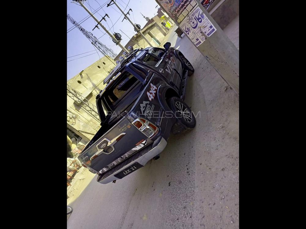 Toyota Hilux 2012 for Sale in Faisalabad Toyota Hilux 2012 for Sale in Faisalabad Image-2