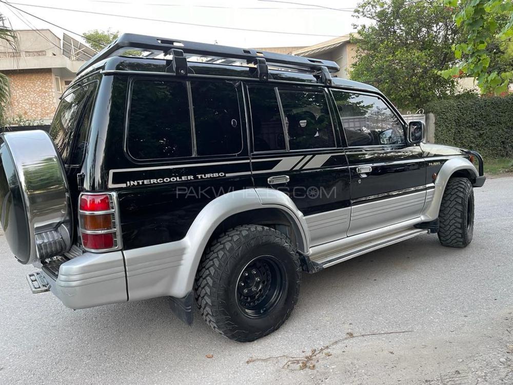 Mitsubishi Pajero 1994 for Sale in Peshawar Mitsubishi Pajero 1994 for Sale in Peshawar Image-2