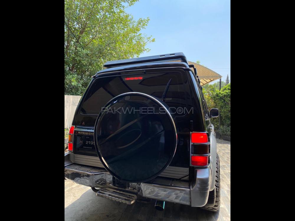 Mitsubishi Pajero 1994 for Sale in Peshawar Mitsubishi Pajero 1994 for Sale in Peshawar Image-9