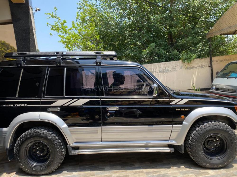 Mitsubishi Pajero 1994 for Sale in Peshawar Mitsubishi Pajero 1994 for Sale in Peshawar Image-10