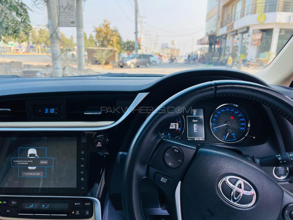 Toyota Corolla 2021 for Sale in Multan Toyota Corolla 2021 for Sale in Multan Image-15