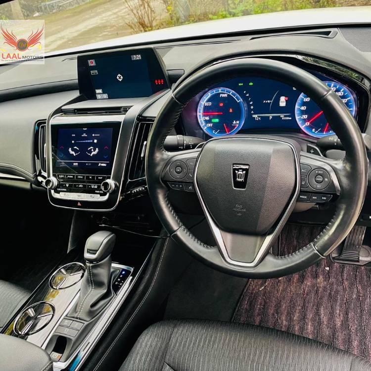 Toyota Crown 2018 for Sale in Lahore Toyota Crown 2018 for Sale in Lahore Image-8