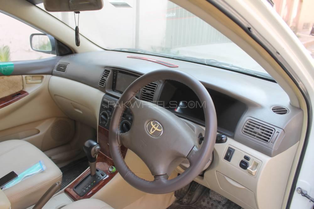Toyota Corolla SE Saloon Automatic 2003 for sale in