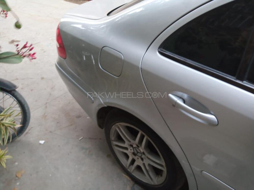 Mercedes Benz E Class 2004 for Sale in Rawalpindi Mercedes Benz E Class 2004 for Sale in Rawalpindi Image-9
