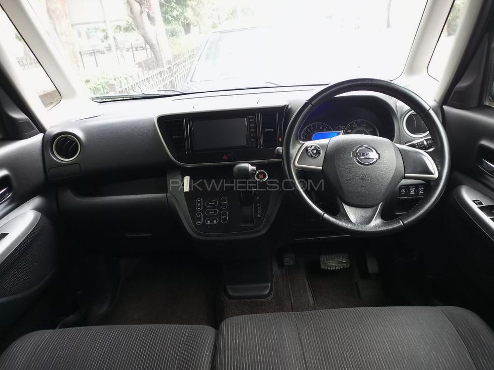 Nissan Dayz Highway Star 2014 for Sale in Lahore Nissan Dayz Highway Star 2014 for Sale in Lahore Image-8