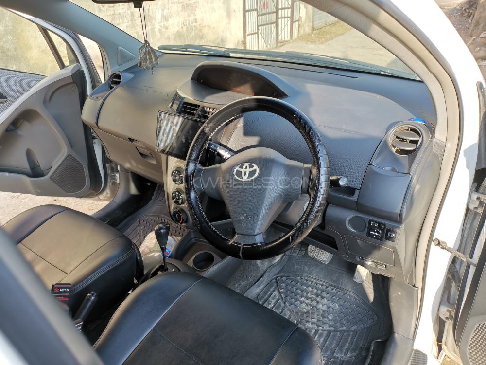 Toyota Vitz 2010 for Sale in Peshawar Toyota Vitz 2010 for Sale in Peshawar Image-3