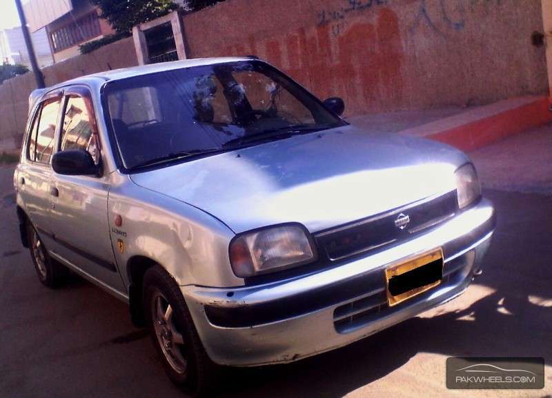 Nissan March 2006 for Sale in Karachi Image-1