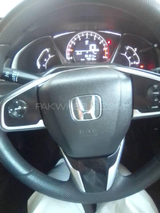 Honda Civic 2016 for Sale in Attock Honda Civic 2016 for Sale in Attock Image-4