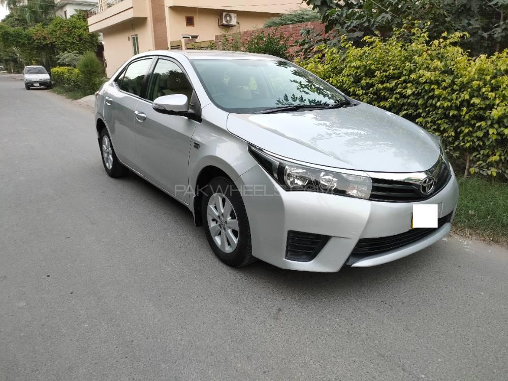 Toyota Corolla 2016 for Sale in Lahore Image-1