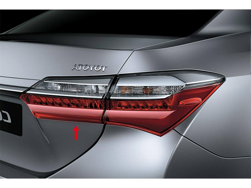 Toyota Corolla 2018-2022 TYC Trunk Lamp - 1 Pc RH  Image-1