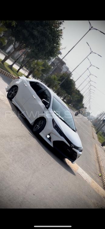 Toyota Corolla - 2021 Clean X Image-1