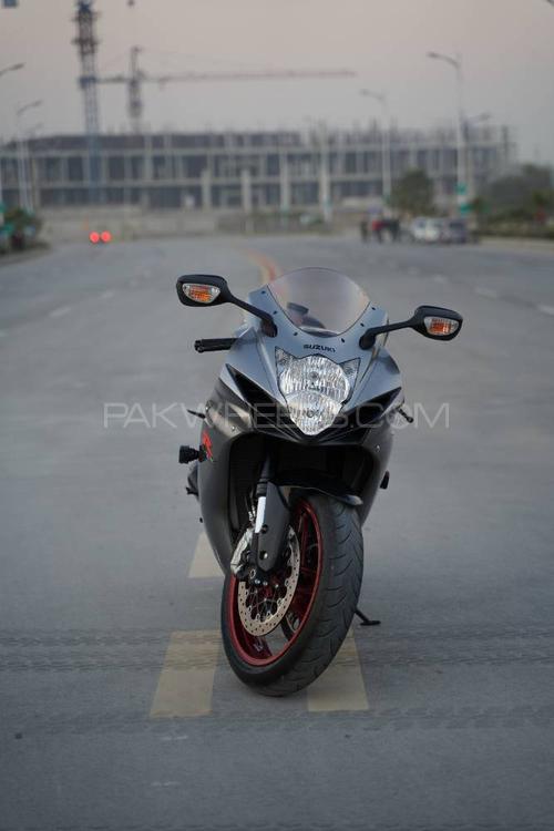 سوزوکی GSX-R600 2018 for Sale سوزوکی GSX-R600 2018 for Sale Image-5