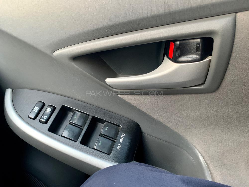 ٹویوٹا پریوس 2011 for Sale in لاہور ٹویوٹا پریوس 2011 for Sale in لاہور Image-14