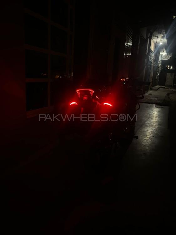 Yamaha YBR 125G - 2024 Minu.E Image-1