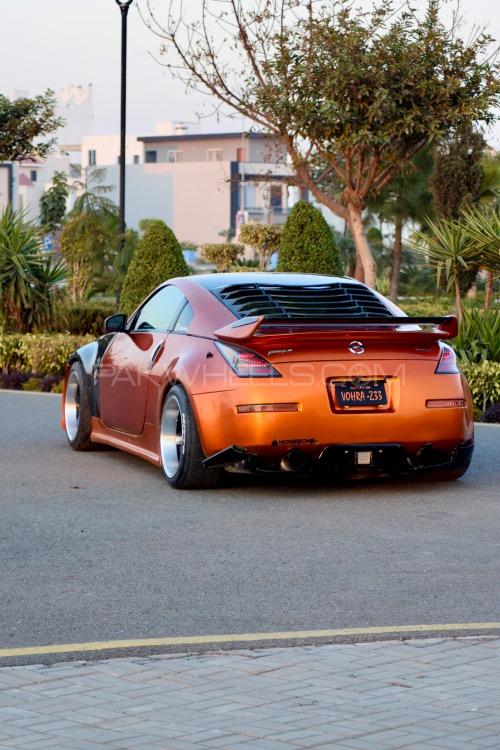 Nissan 350Z - 2002 Nissan 350z VQ35HR Image-1