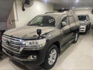 Toyota Land Cruiser AX G Selection 2016 for Sale in Karachi