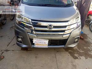 Nissan Dayz Highway Star 2018 for Sale in Lahore