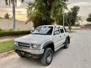 Toyota Hilux 1999 for Sale in Bahawalpur