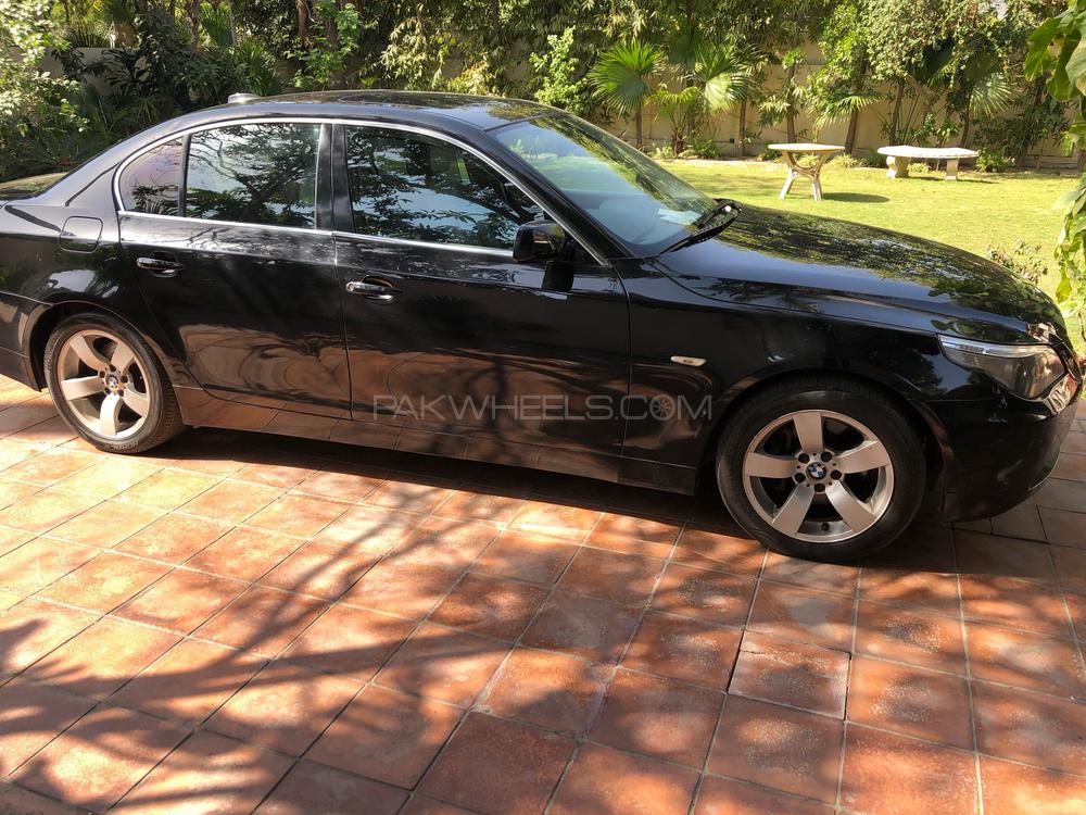 بی ایم ڈبلیو 5 سیریز 2006 for Sale in لاہور بی ایم ڈبلیو 5 سیریز 2006 for Sale in لاہور Image-3