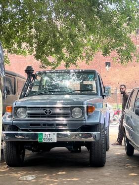 Toyota Land Cruiser - 1991