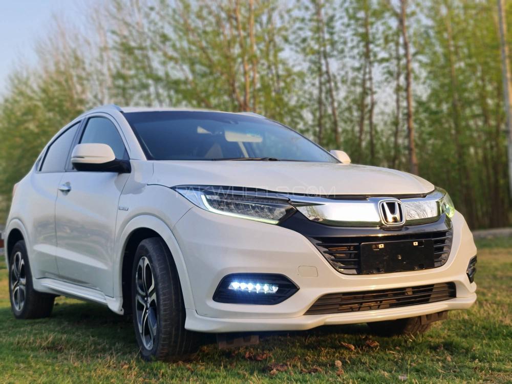 Honda Vezel 2018 for Sale in Peshawar Image-1