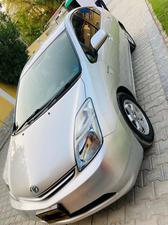 Toyota Prius 2010 for Sale in Kohat