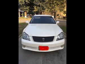 Toyota Crown Athlete G Package 2004 for Sale in Gujranwala