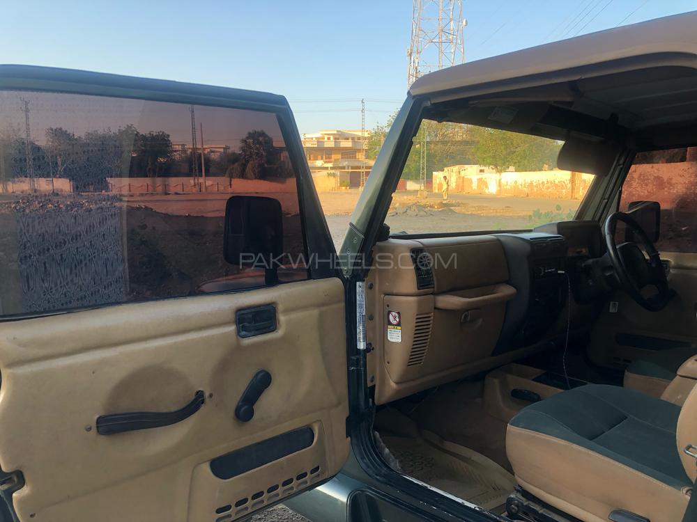 جیپ رینگلر 2002 for Sale in حیدرآباد جیپ رینگلر 2002 for Sale in حیدرآباد Image-11