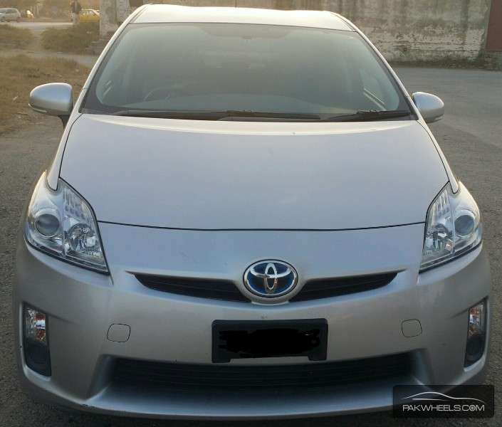 Toyota Prius 2010 for Sale in Islamabad Image-1