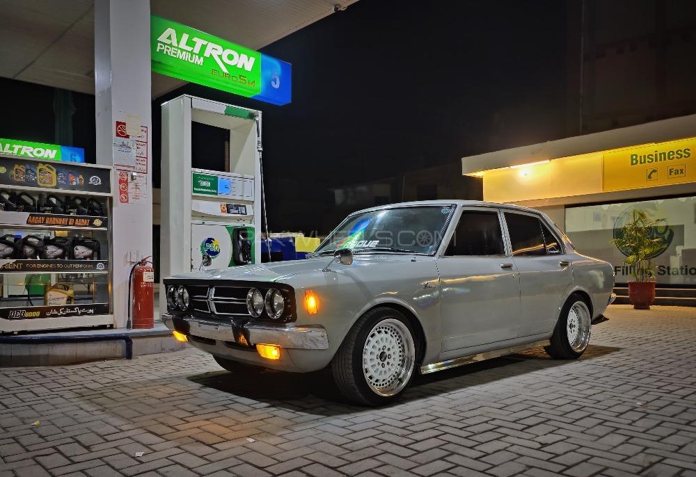 Toyota Corona - 1971 ROGUE 007 Image-1
