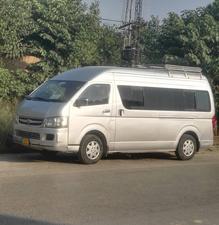 Toyota Hiace Grand Cabin 2012 for Sale in Abbottabad