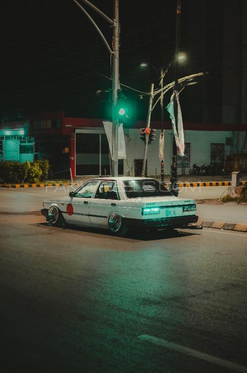 نسان سنی - 1988 Mad b12 Image-1
