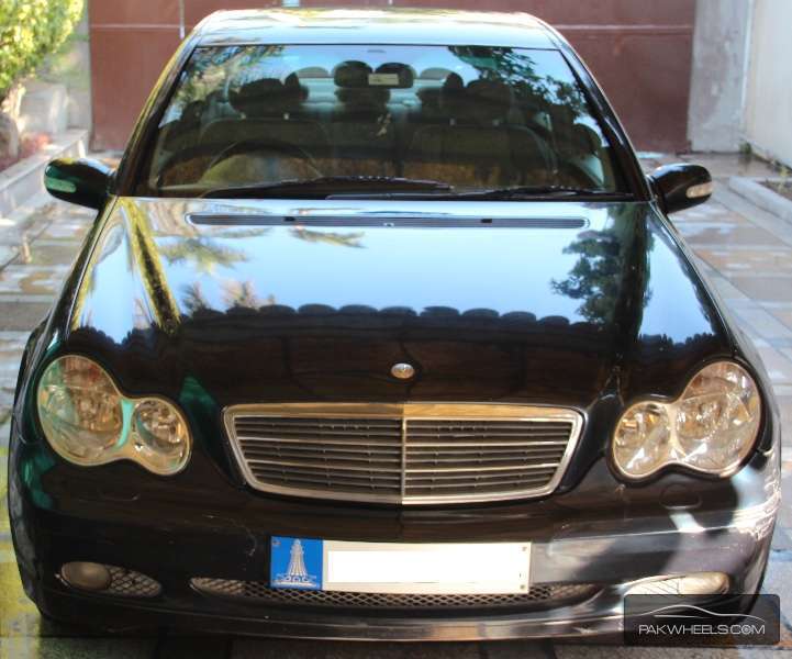 Mercedes Benz C Class 2002 for Sale in Sialkot Image-1