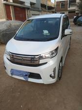 Mitsubishi EK Custom G 2015 for Sale in Karachi