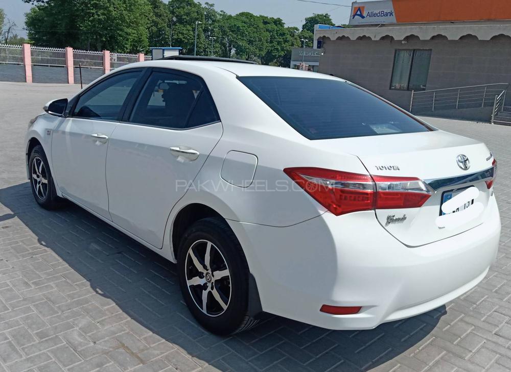 Toyota Corolla 2015 for Sale in Peshawar Toyota Corolla 2015 for Sale in Peshawar Image-3