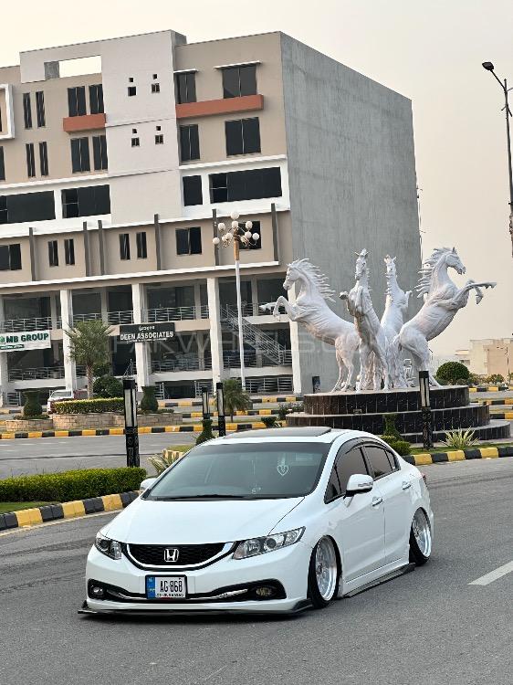 Honda Civic - 2013 Darufb2  Image-1