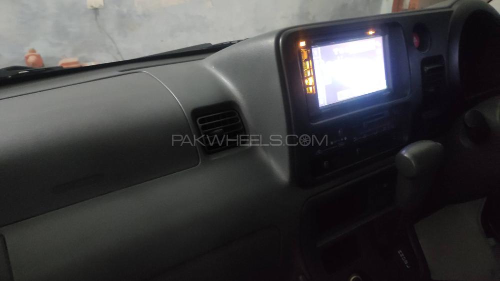 Daihatsu Hijet 2010 for Sale in Daska Image-1