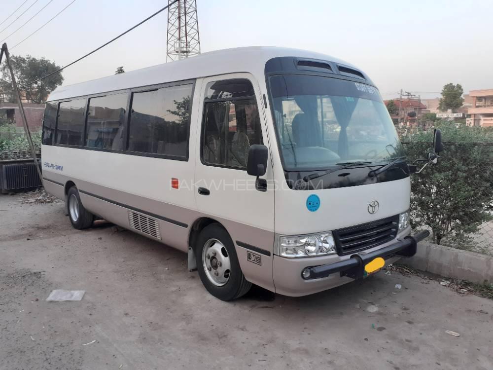 Toyota Coaster 2006 for Sale in Lahore Image-1