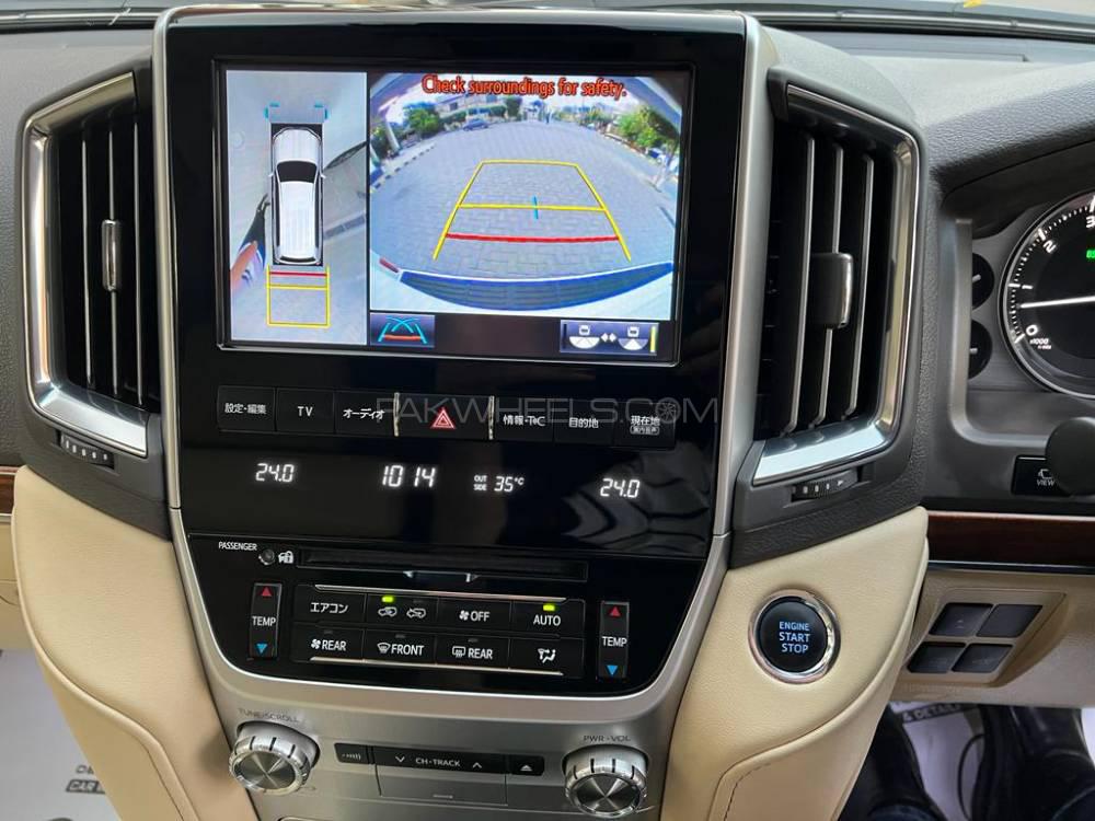 ٹویوٹا لینڈ کروزر 2016 for Sale in لاہور ٹویوٹا لینڈ کروزر 2016 for Sale in لاہور Image-13