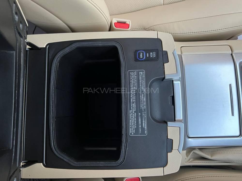 ٹویوٹا لینڈ کروزر 2016 for Sale in لاہور ٹویوٹا لینڈ کروزر 2016 for Sale in لاہور Image-15