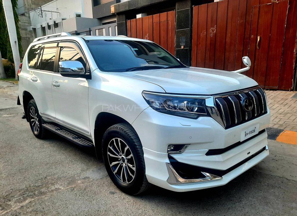 Toyota Prado 2017 for Sale in Karachi Toyota Prado 2017 for Sale in Karachi Image-2