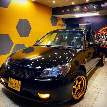 Honda Civic - 2004