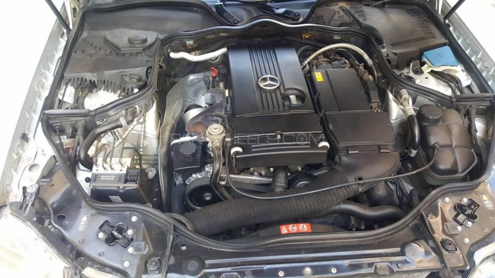 Mercedes Benz E Class 2009 for Sale in Islamabad Mercedes Benz E Class 2009 for Sale in Islamabad Image-7