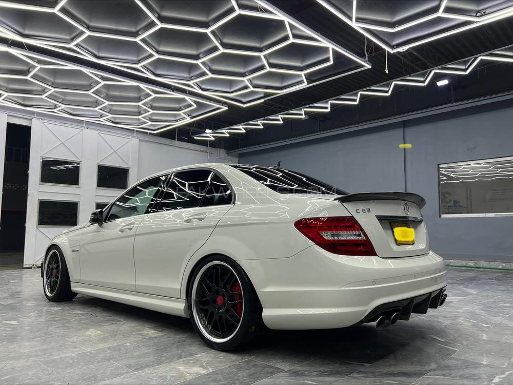 Mercedes Benz C Class 2010 for Sale in Karachi Mercedes Benz C Class 2010 for Sale in Karachi Image-4