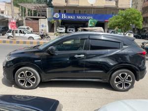 Honda Vezel Hybrid Z Honda Sensing  2020 for Sale in Karachi
