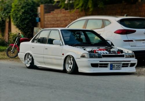 Toyota Corolla - 1988