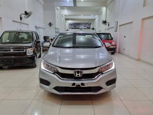 Honda Grace Hybrid DX 2018 for Sale in Karachi
