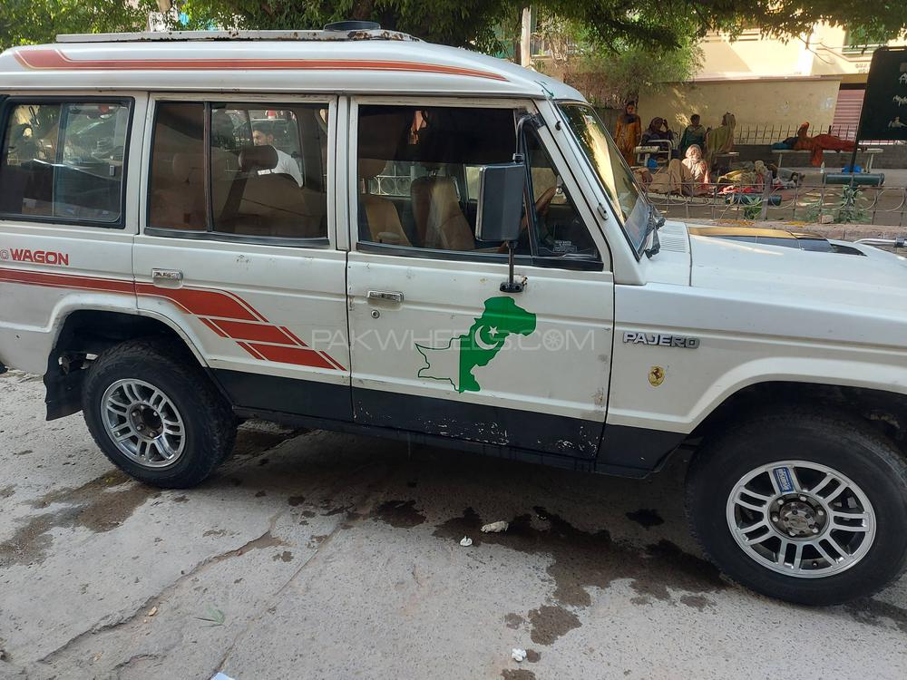 Mitsubishi Pajero 1989 for Sale in Lahore Image-1
